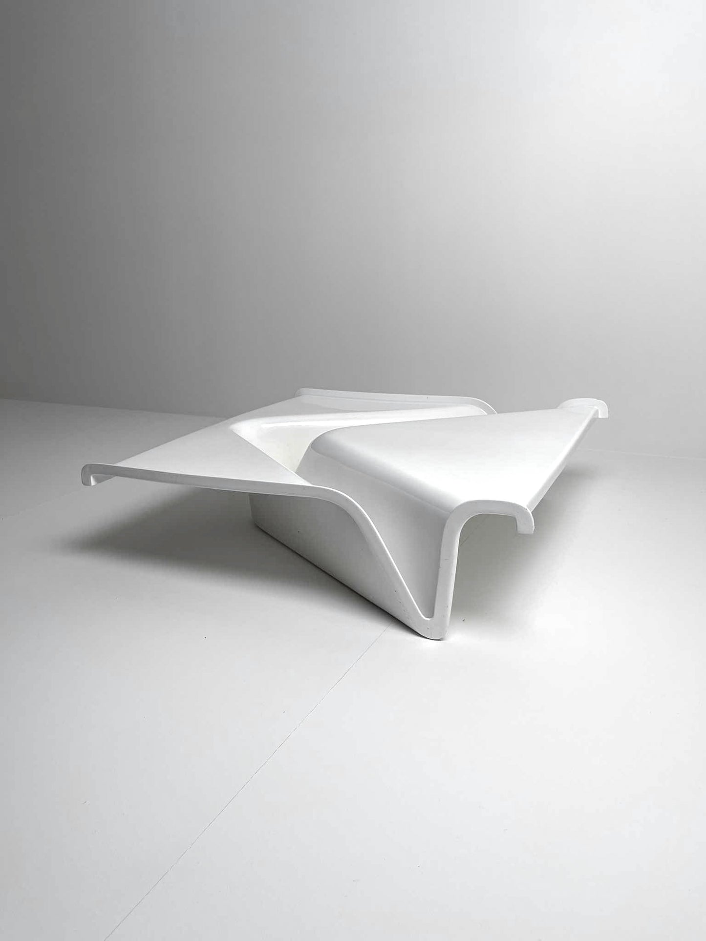 Franca Stagi & Cesare Leonardi ‘Kappa’ table
