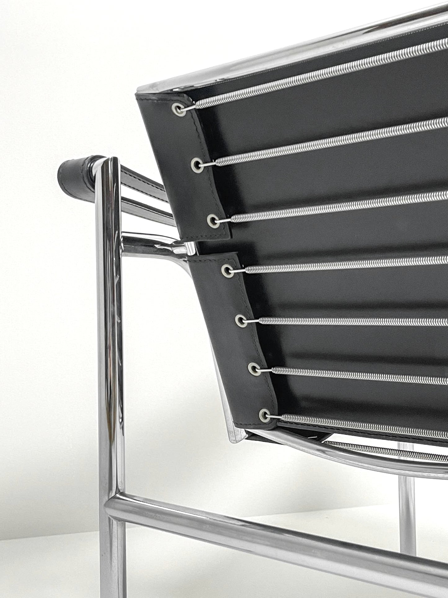 LC1 chair by Le Corbusier