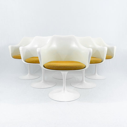 Eero Saarinen 6 ‘Tulip’ chairs, Knoll International, 1973